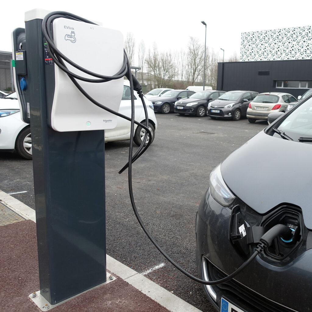 08_borne_recharge_chateauroux_installation